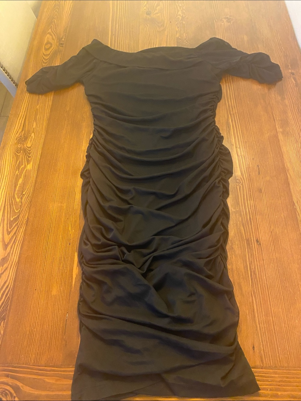 VENUS Black Off-Shoulder Ruched Midi Dress